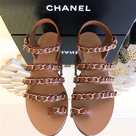 sandali tipo chanel beige|Chanel sandals cc logo.